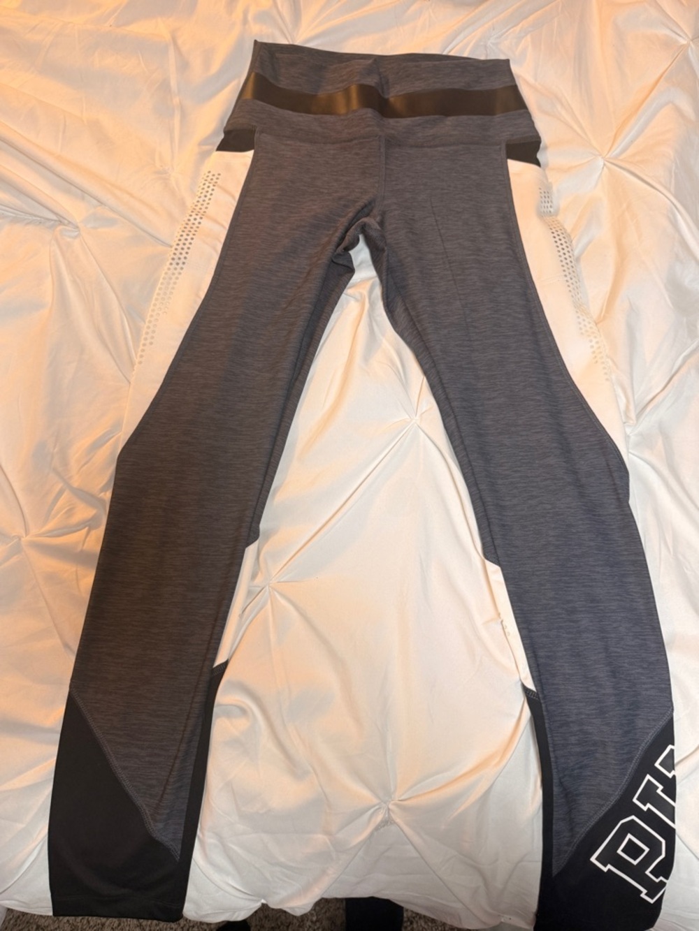 VS Pink Gray & Black Ultimate Athletic Leggings with White Mesh Side Panels